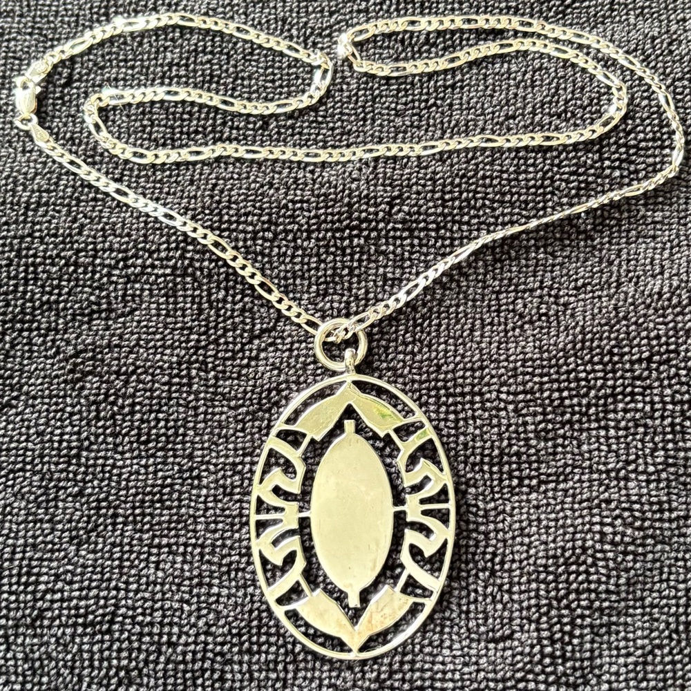 ELLE Sterling Silver Oval Open Design Necklace ( 1.75 x 3 Inch )